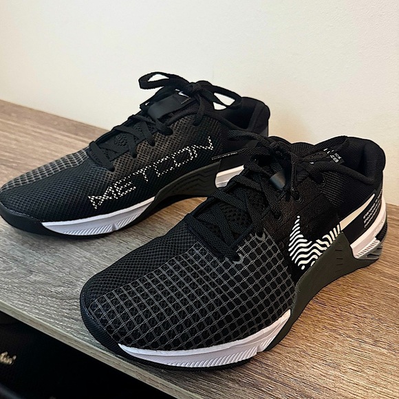 NWOB Nike Metcon 8 Running Sneaker DO9328 001 Smoke Grey Size 10 SOLD OUT - Picture 1 of 12